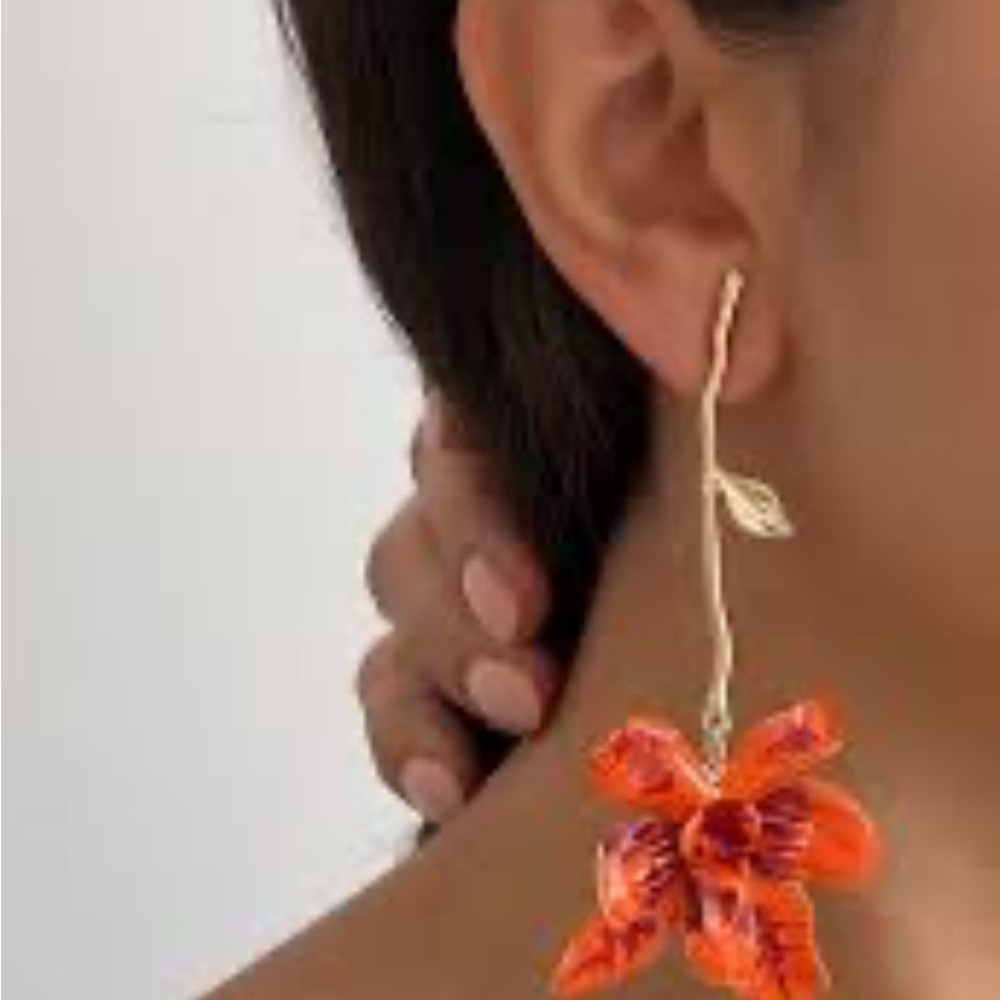 Elegant Orange Floral Drop Earrings
